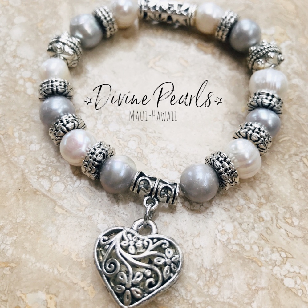 NWT White & Gray love bracelet